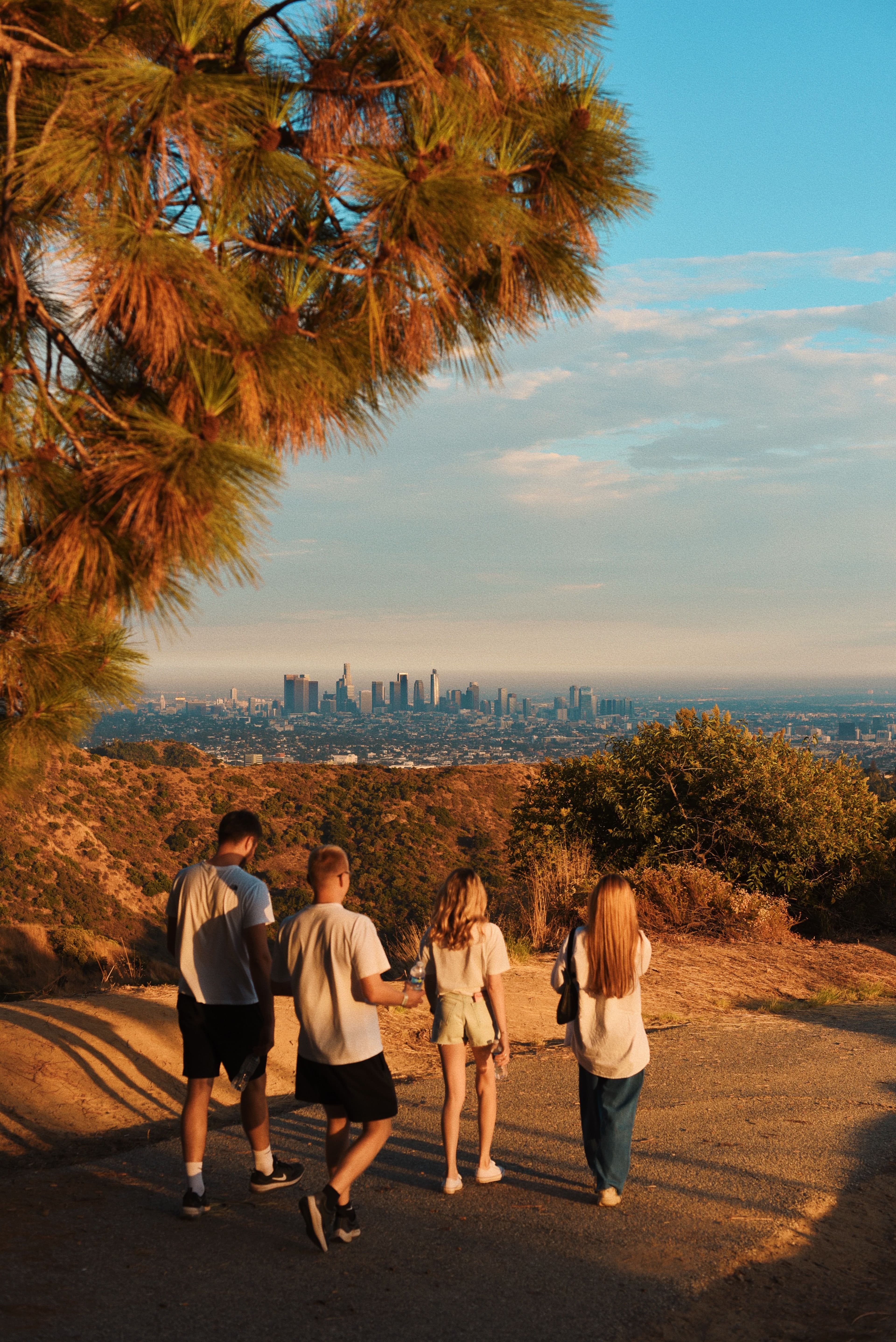 the best apps to meet people in LA, and what actually makes one work