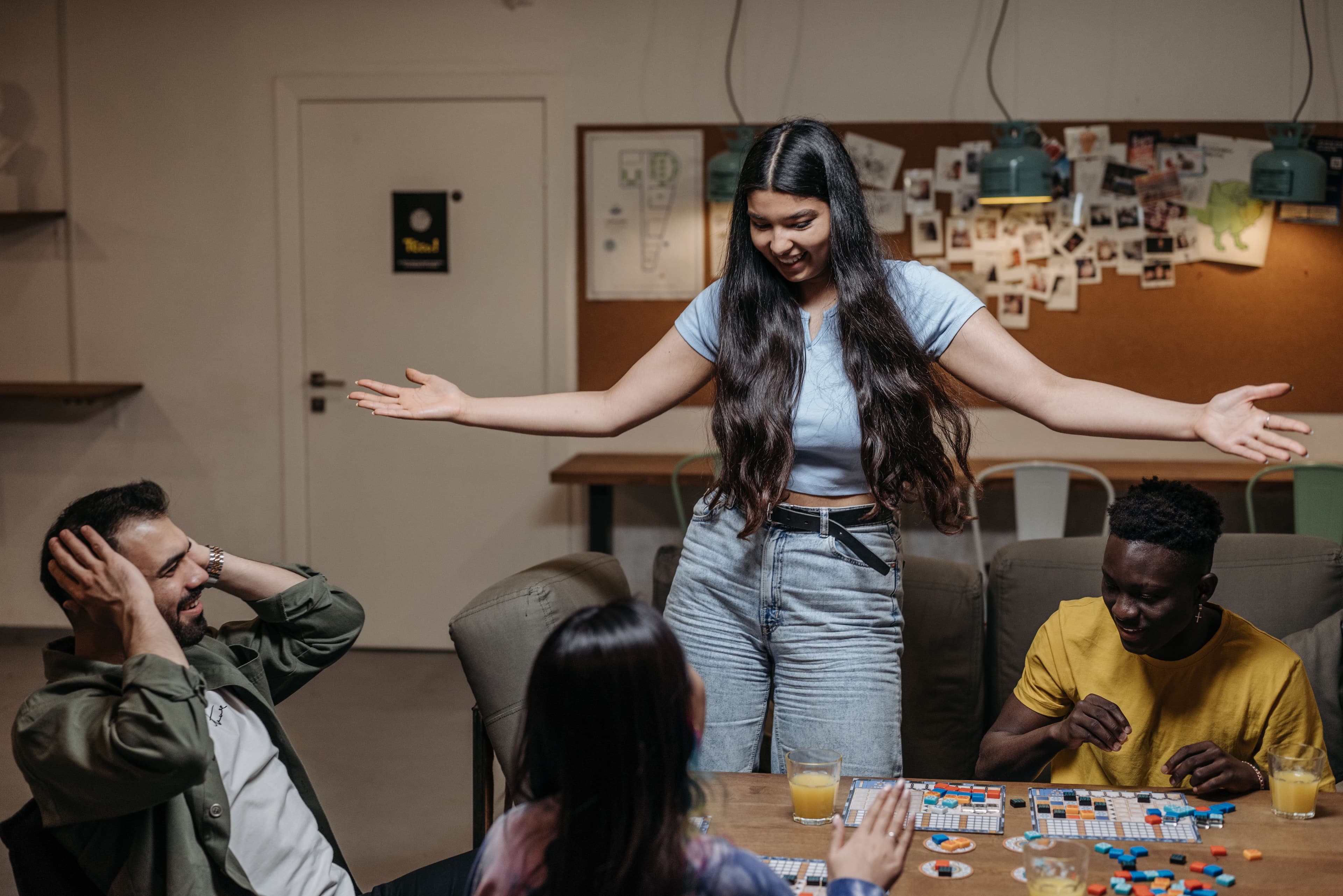 board game cafes in la where you can pull up a chair